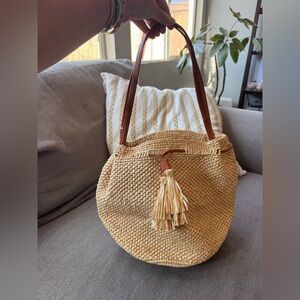 MAR Y SOL RAFFIA BUCKET BAG NWOT